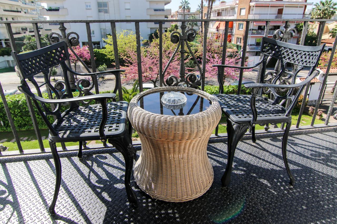 Hotel Capri Sitges Eksteriør billede